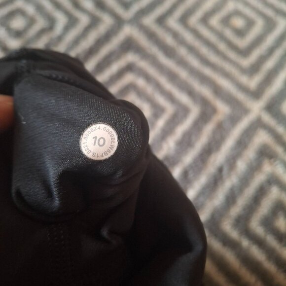 Lululemon Wunder Under HR Luxtreme Crop Black Sz 10 (23) - Picture 4 of 8